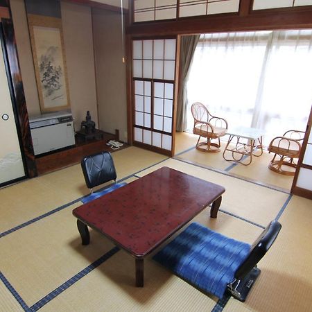 Yamadaya Ryokan Нодзава Онсен Екстериор снимка